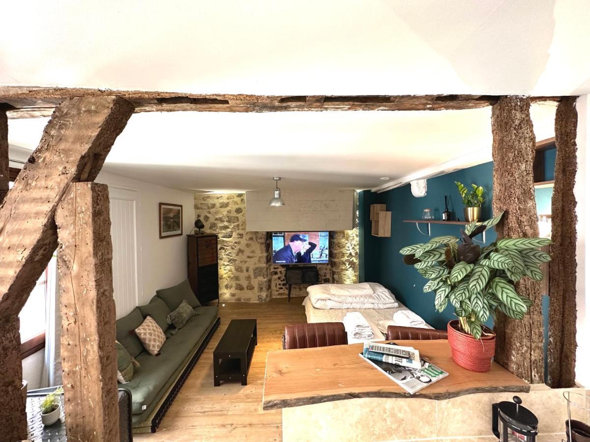 Appartement Vieux Mans Ле-Ман Экстерьер фото